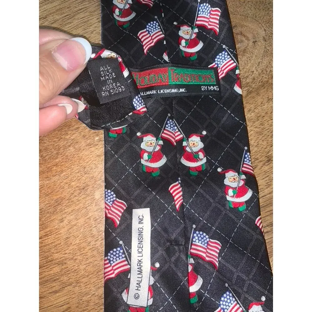 Holiday Traditions Men's Patriotic Santa Claus‎ Silk Necktie Christmas USA Flag